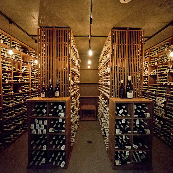 wine 700x700