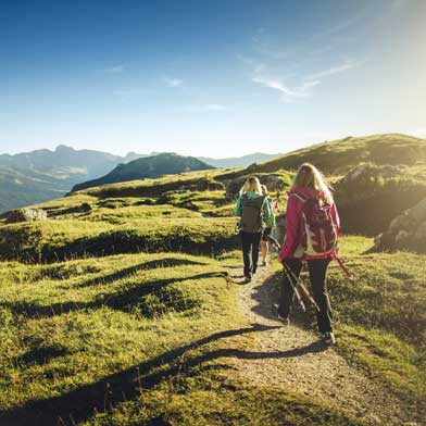 women hiking 392 x 392