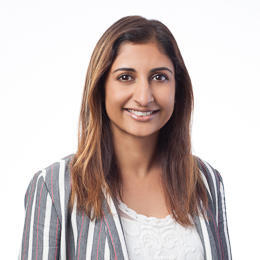 Mona Maitra Headshot