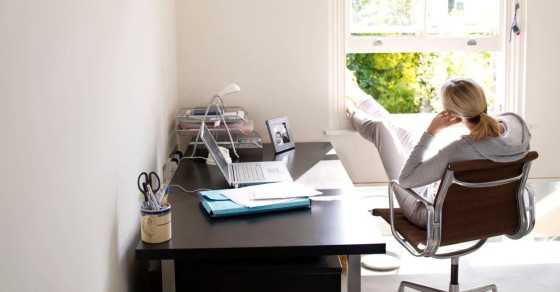 Woman Sitting In Sunny Home Office. jpg 1024 px 11353  560 x 292  article  3